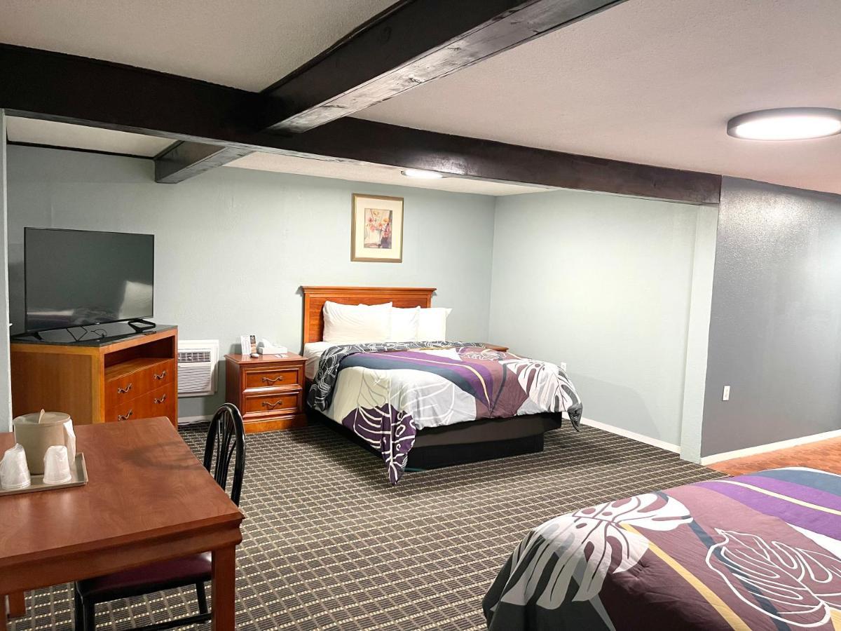 Annie Oakley Motel Oakley Dış mekan fotoğraf